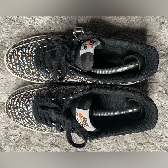 ⬛️Nike Air Force 1 Low
Just Do It Pack Black
Size 10 - Picture 10 of 12